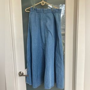 Denim skirt